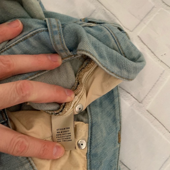 Light Wash Distressed Boyfriend Cabi Jeans - Picture 6 of 6